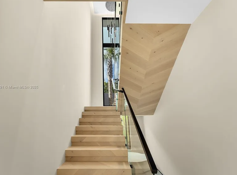 House 3 View 26